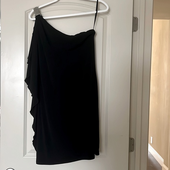 Gorgeous off the shoulder little black dress from White House Black Market - Picture 2 of 5